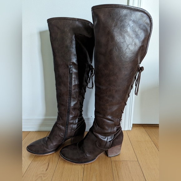 Wanted knee high boots - Picture 5 of 6